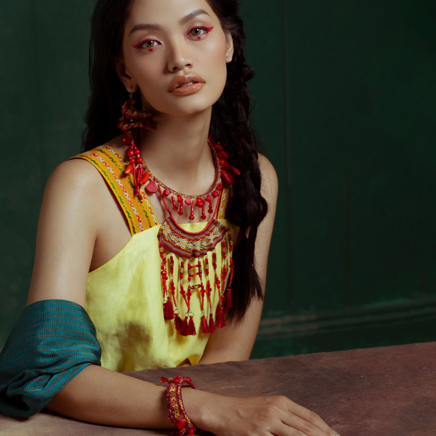 theMay | Sunshine & Moonlight Collection | Bộ phụ kiện thổ cẩm Ba-na dệt tay Trổ Bông