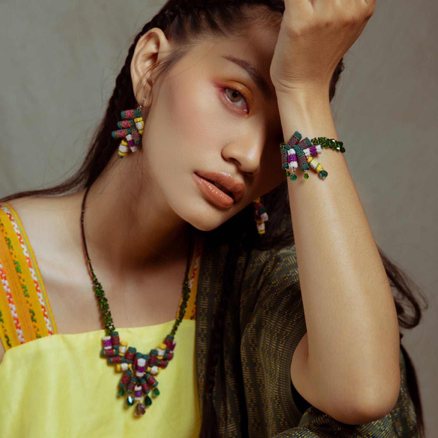 theMay | Sunshine & Moonlight Collection | Bộ phụ kiện thổ cẩm Ba-na dệt tay Lá