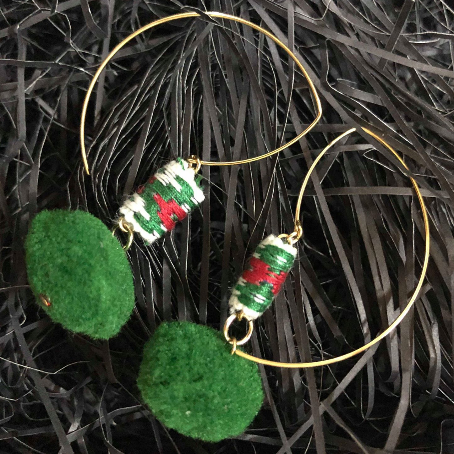 theMay | Root Collection | Hoa tai thổ cẩm Chăm Grass