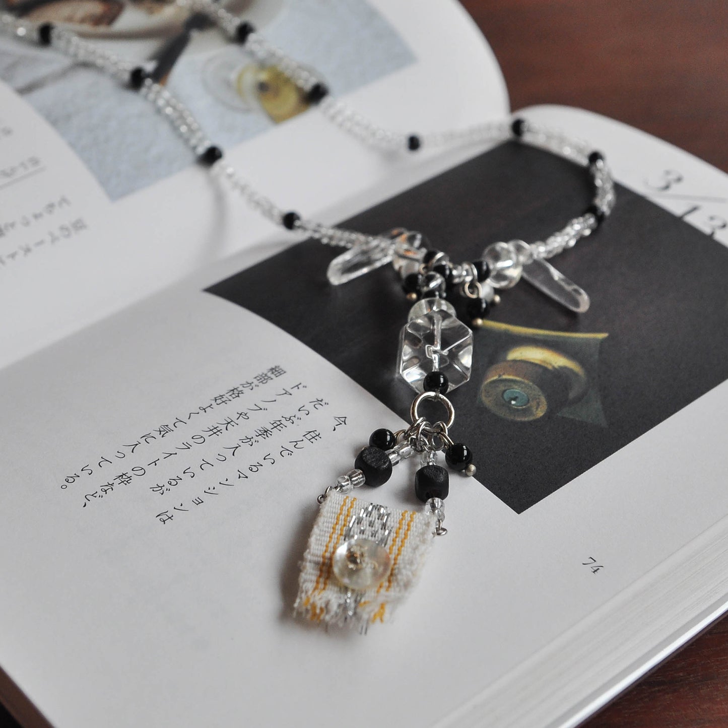 theMay | Ariya Bilan Collection | Vòng cổ thổ cẩm Chăm Comet