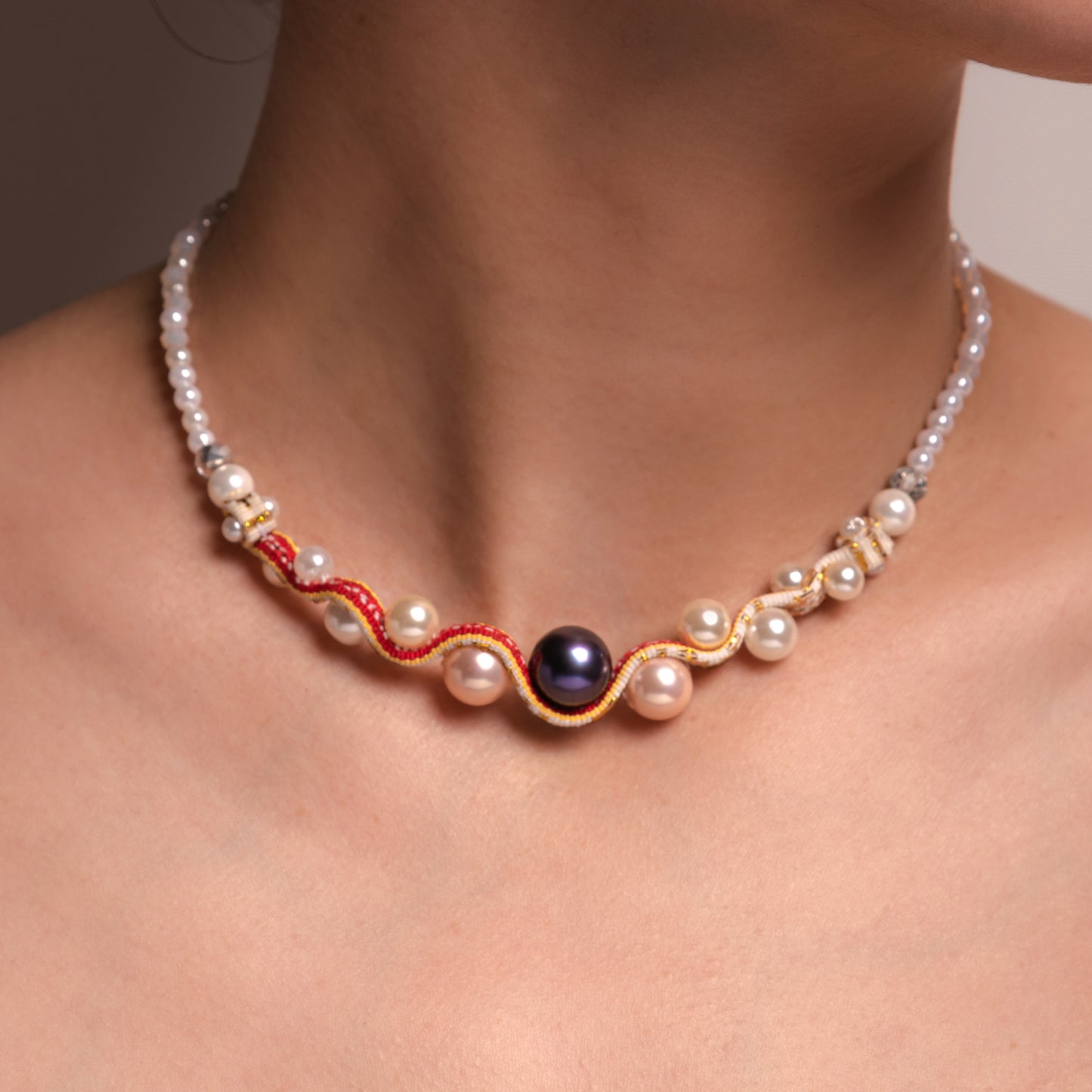 theMay | Biển Cả Collection | Vòng cổ thổ cẩm Chăm dệt tay Sóng Biển