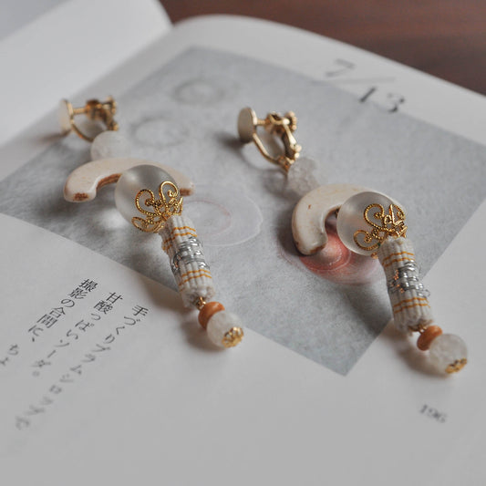 theMay | Ariya Bilan Collection | Hoa tai thổ cẩm Chăm Ice