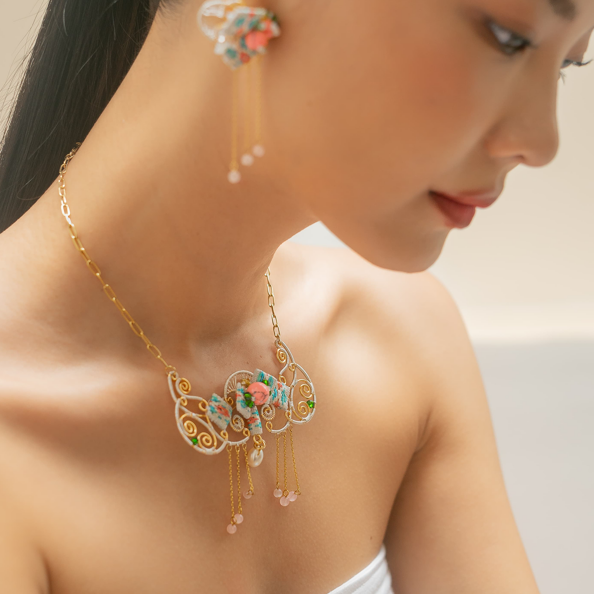 Bộ phụ kiện thổ cẩm Chăm dệt tay Tadik