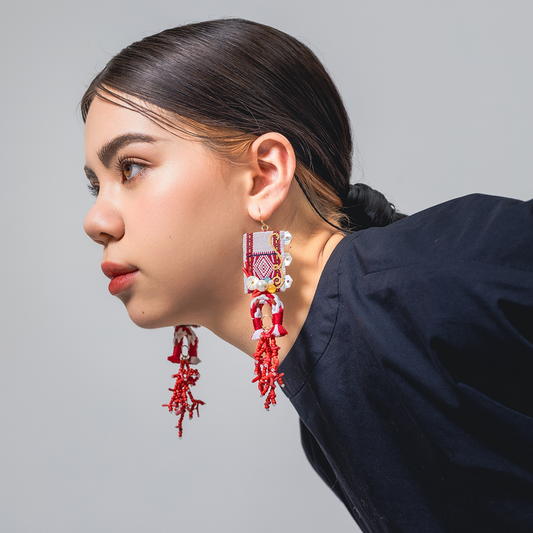 Vòng cổ thổ cẩm Ba-na dệt tay Pơ Nga