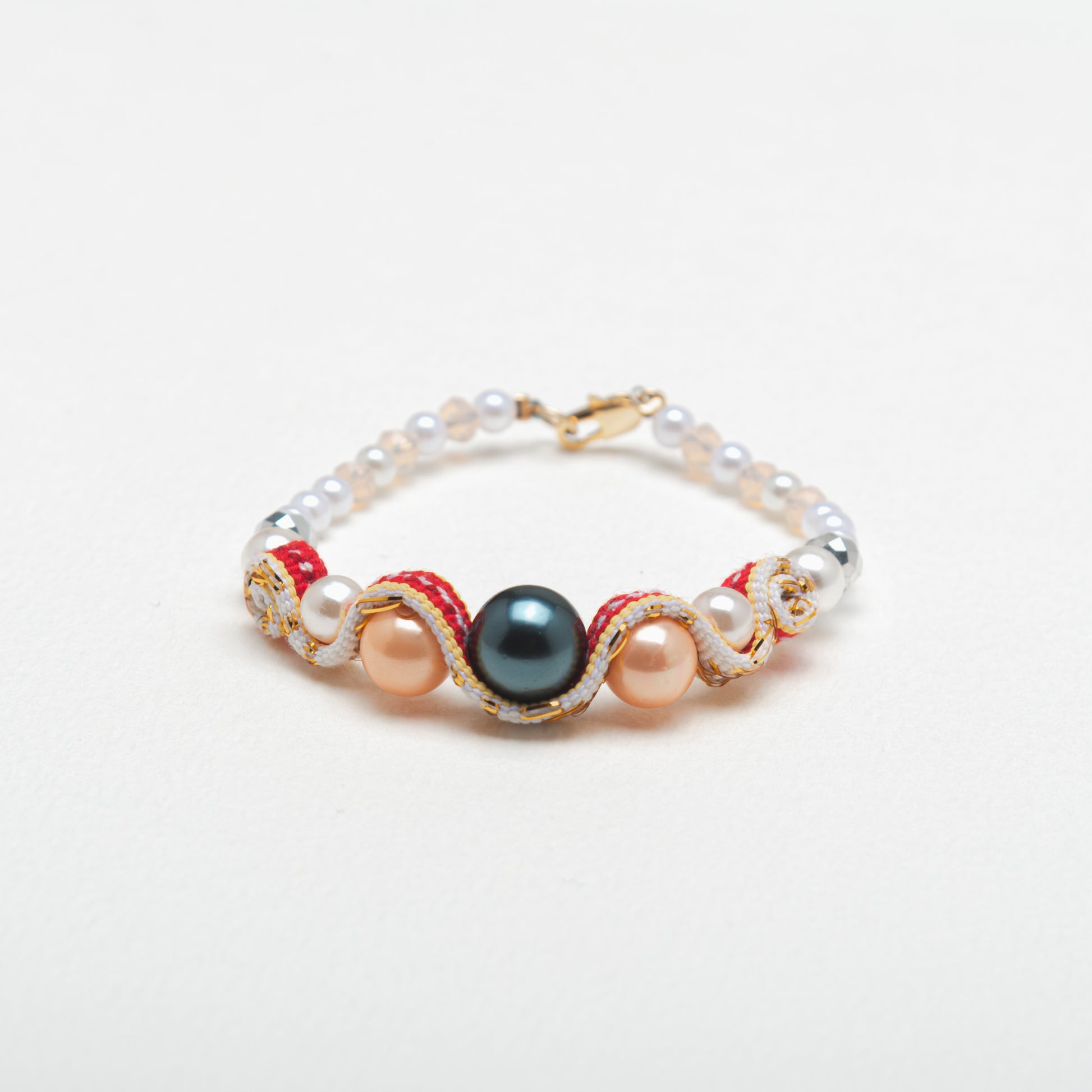 theMay | Biển Cả Collection | Vòng tay thổ cẩm Chăm dệt tay Sóng Biển